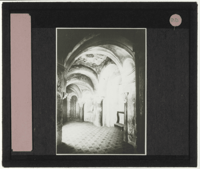 Non identificato, chiesa, interno, navata, volta, colonne