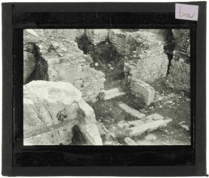 Non identificato, rovina