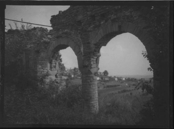 Non identificato, chiesa, arco, colonna, rovina