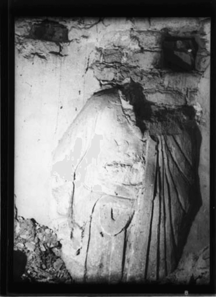 Non identificato, altorilievo