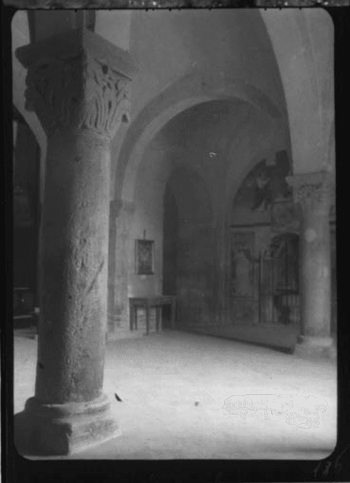 Non identificato, chiesa, interno, navata, colonna