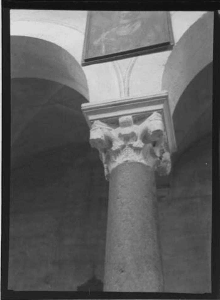 Non identificato, chiesa, interno, arco, colonna, capitello, dettaglio