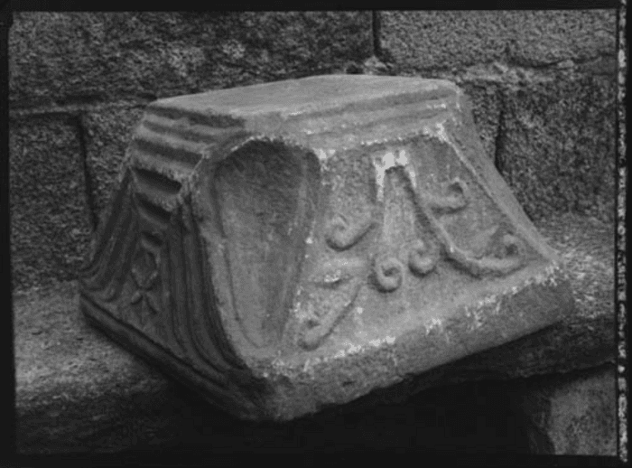 Non identificato, capitello, rovina, dettaglio